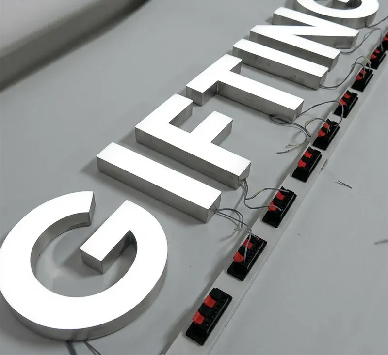 Trimless Seamless Front-Lit Letters
