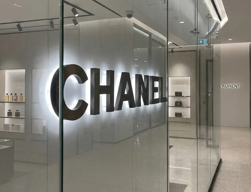 Showrooms & Exhibition Spaces