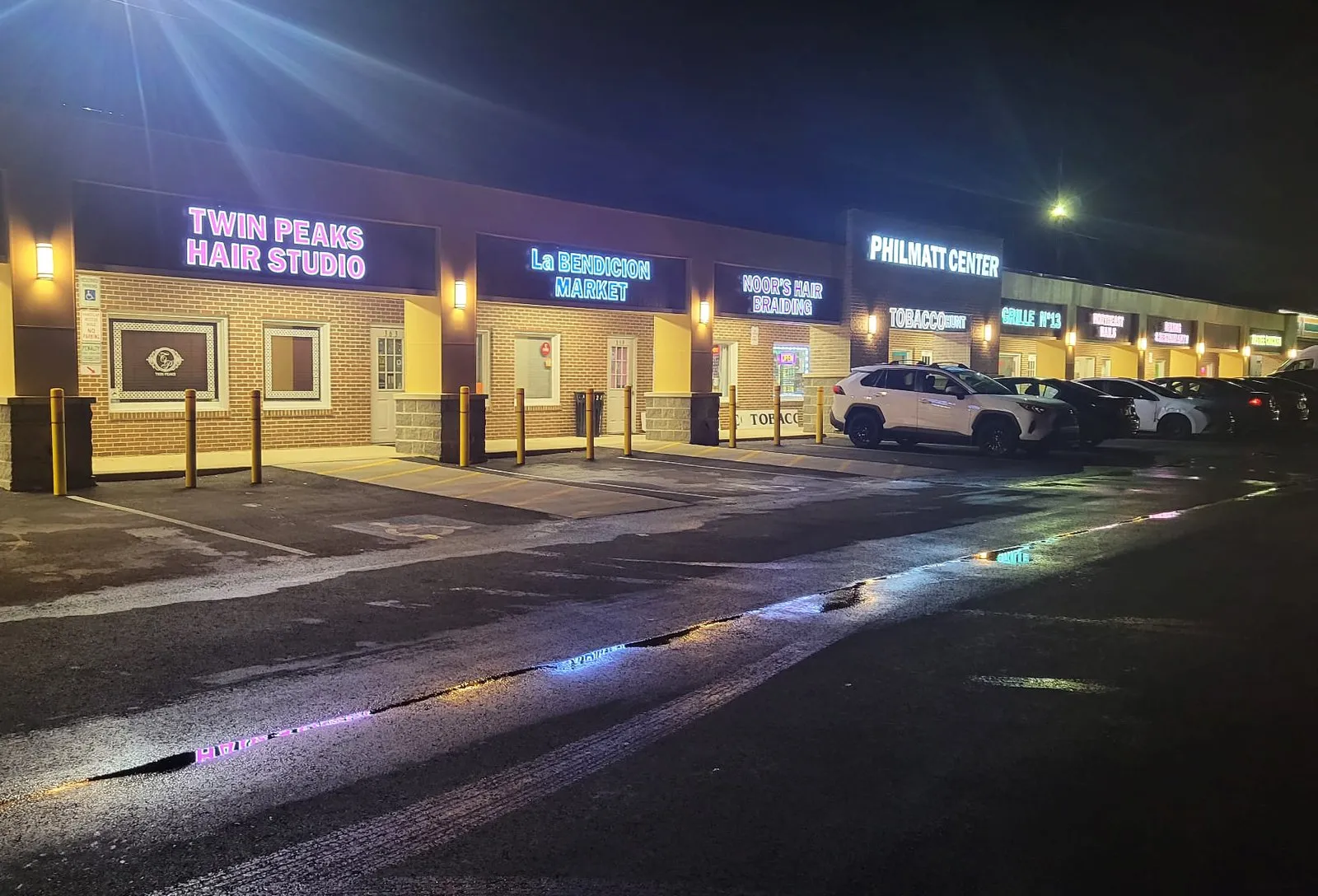 Retail Store Signage